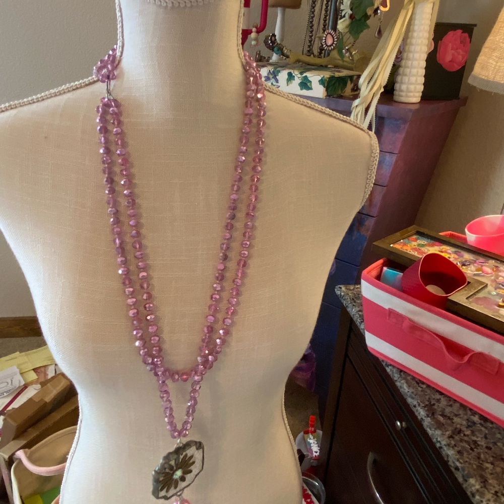 Art by Amy pink beaded necklace with j hook at make it fully adjustable, nwot.